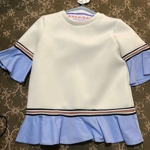 Moelleux white scuba top with denim ruffle